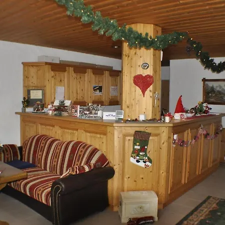 Zur Schmiede Hotel 3*