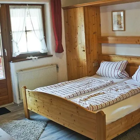 Zur Schmiede Hotel 3*