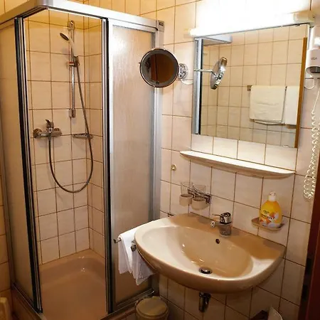 Zur Schmiede Hotel 3*